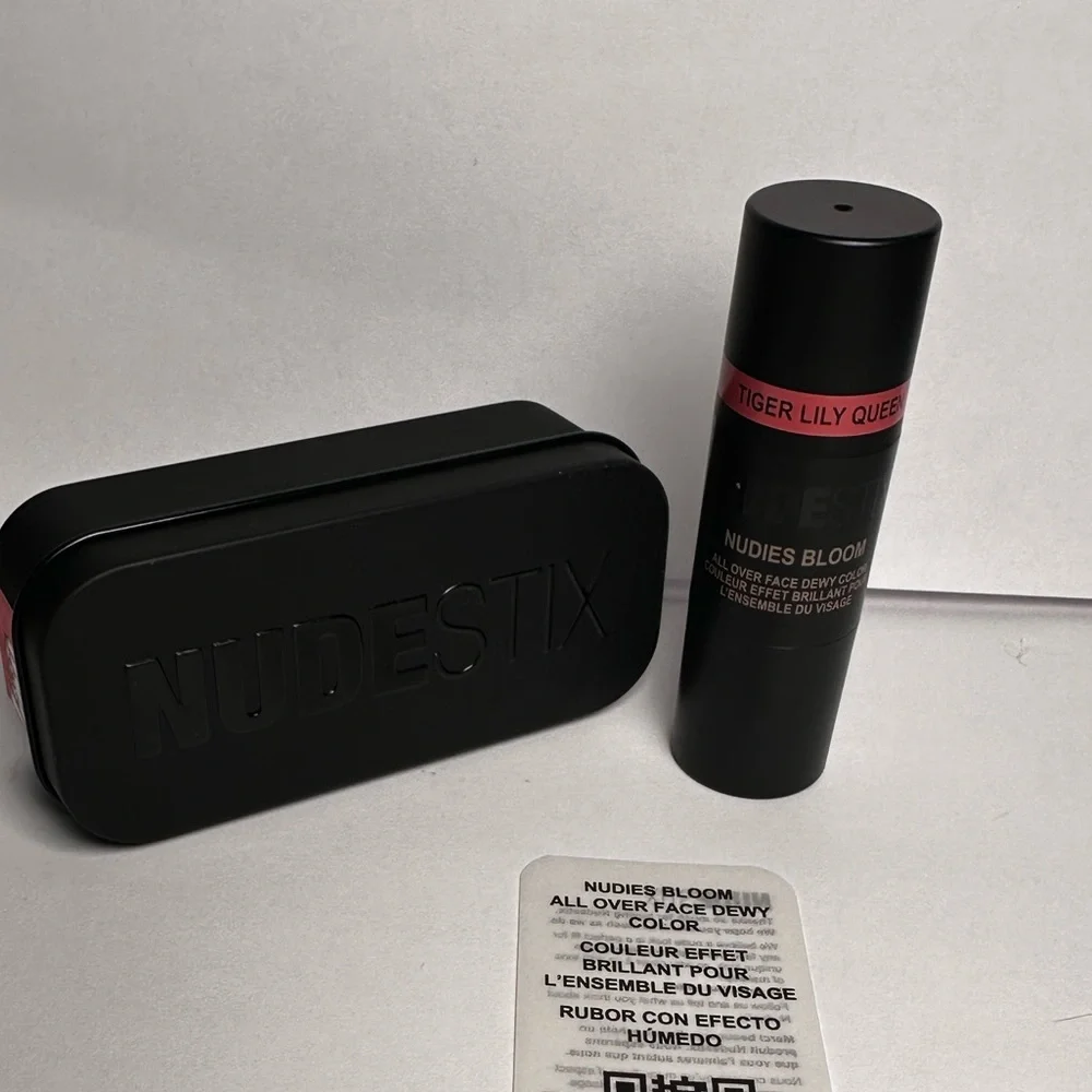 Tiger Lily Queen - NUDESTIX Nudies Cream Blush Stick (High Shine Finish) NIB